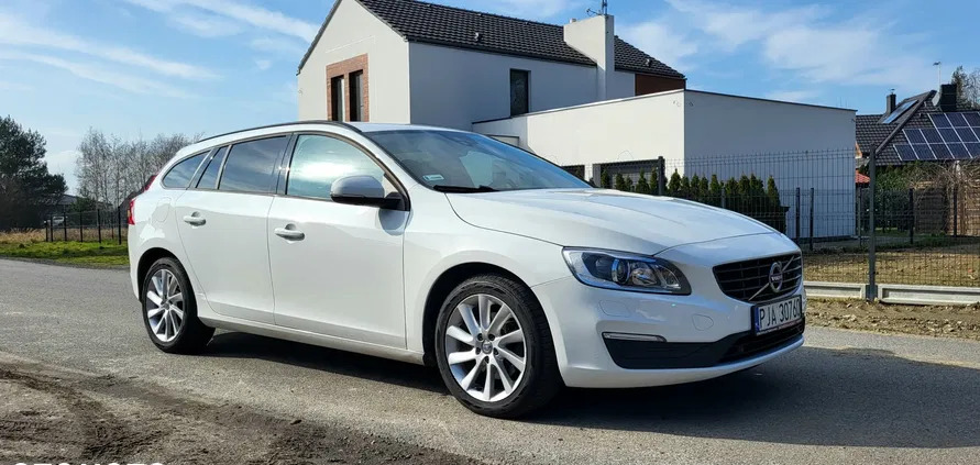 volvo v60 wielkopolskie Volvo V60 cena 39900 przebieg: 299666, rok produkcji 2016 z Jarocin